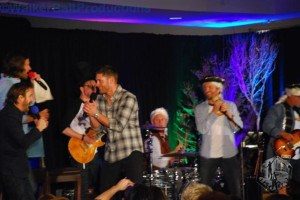 Jared Padalecki, Richard Speight Jr. and Jensen Ackles sing